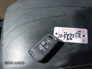 2021 Volkswagen Atlas SE z VIN 1V2WC2CA4MC232301, wystawiony jako IAAI lot #42538962 z przebiegiem Nie podano mil oraz . Historia ofert i sprzedaży dostępna na DreamBid. Obrazek 11.