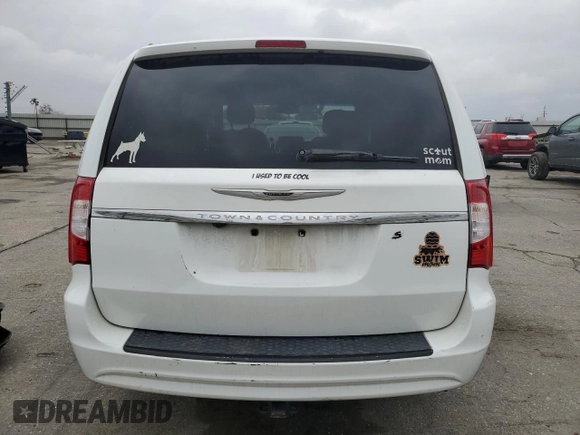 2015 Chrysler Town & Country S with VIN 2C4RC1HG0FR755170, listed as a Copart auction lot 82237754 with 214,466 mi miles and Salvage Title. Bid and sale history available at DreamBid. Image 6.
