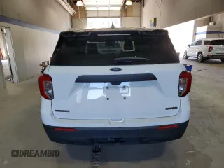 2020 Ford Police Interceptor Utility z VIN 1FM5K8AB1LGC70327, wystawiony jako Copart lot #50957985 z przebiegiem 62 414 mil mil oraz Szkoda całkowita • Salvage title. Historia ofert i sprzedaży dostępna na DreamBid. Obrazek 6.