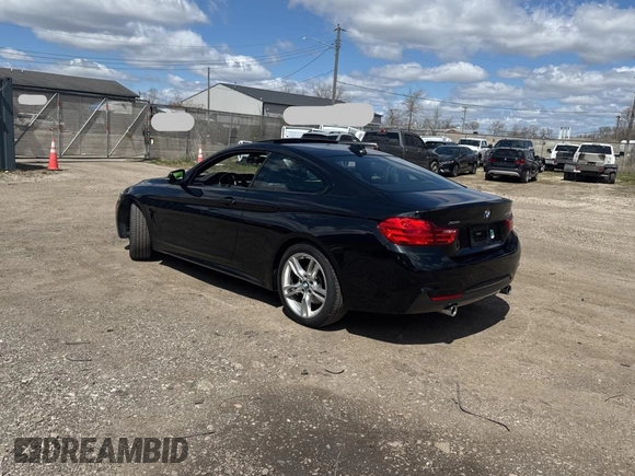 2015 BMW 4 Series 435i xDrive с VIN WBA3R5C54FK371826, выставлен на аукционе Copart как лот 53507455 с пробегом 49 780 миль миль и Списание • Salvage title. История ставок и продаж доступна на DreamBid. Изображение 3.