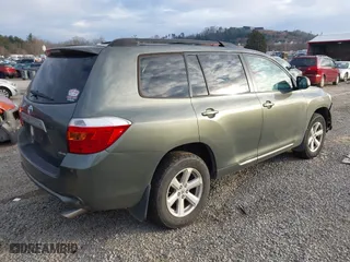 2010 Toyota Highlander SE with VIN 5TDJK3EH5AS031130, listed as a IAAI auction lot 41172229 with 186,511 mi miles. Bid and sale history available at carsss.com. Image 4.