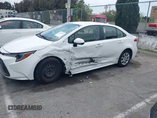 2023 Toyota Corolla LE z VIN JTDB4MEE7PJ001532, wystawiony jako IAAI lot #42073674 z przebiegiem 32 962 mil mil oraz . Historia ofert i sprzedaży dostępna na DreamBid. Obrazek 14.
