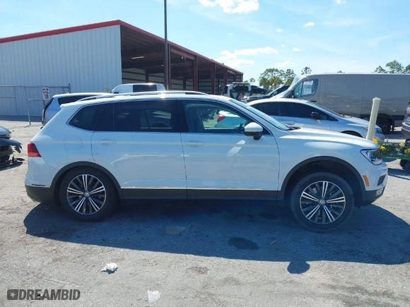 2018 Volkswagen Tiguan SEL with VIN 3VV2B7AX2JM007118, listed as a IAAI auction lot 41891662 with 34,889 mi miles. Bid and sale history available at carsss.com. Image 14.