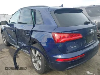 2020 Audi Q5 Premium with VIN WA1ANAFYXL2081200, listed as a IAAI auction lot 42445339 with 73,859 mi miles and . Bid and sale history available at DreamBid. Image 3.