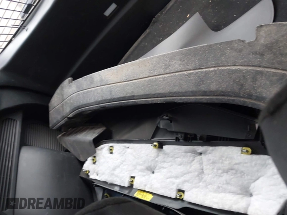 2020 Ford Escape SE z VIN 1FMCU0G68LUB44710, wystawiony jako IAAI lot #42545274 z przebiegiem Nie podano mil oraz . Historia ofert i sprzedaży dostępna na DreamBid. Obrazek 12.