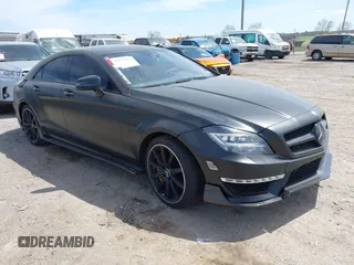 2014 Mercedes-Benz CLS 63 S AMG z VIN WDDLJ7GB2EA106645, wystawiony jako IAAI lot #42075075 z przebiegiem 72 375 mil mil oraz . Historia ofert i sprzedaży dostępna na DreamBid. Obrazek 1.
