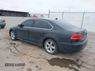 2013 Volkswagen Passat SE w/Sunroof & Nav with VIN 1VWBP7A30DC123501, listed as a IAAI auction lot 41562201 with 170,862 mi miles. Bid and sale history available at carsss.com. Image 3.