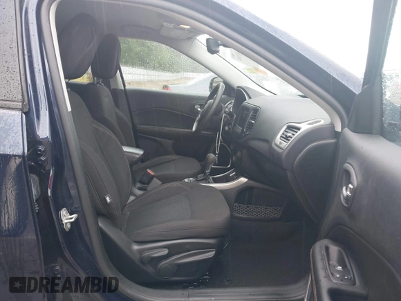 2020 Jeep Compass Sport с VIN 3C4NJCAB2LT253123, выставлен на аукционе IAAI как лот 42391181 с пробегом 47 450 миль миль и . История ставок и продаж доступна на DreamBid. Изображение 5.