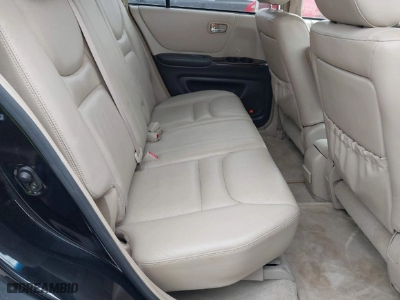2001 Toyota Highlander with VIN JTEGF21AX10014128, listed as a IAAI auction lot 42053732 with 90,000 mi miles. Bid and sale history available at carsss.com. Image 8.