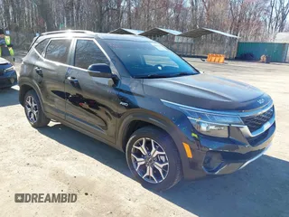 2022 Kia Seltos EX z VIN KNDERCAA6N7301875, wystawiony jako IAAI lot #41909353 z przebiegiem 73 471 mil mil oraz . Historia ofert i sprzedaży dostępna na DreamBid. Obrazek 1.