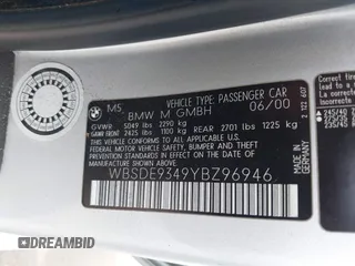 2000 BMW M5 z VIN WBSDE9349YBZ96946, wystawiony jako IAAI lot #42043141 z przebiegiem 107 000 mil mil oraz . Historia ofert i sprzedaży dostępna na DreamBid. Obrazek 9.