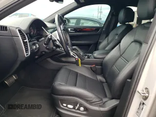 2020 Porsche Cayenne S z VIN WP1BB2AY3LDA57422, wystawiony jako Copart lot #55174324 z przebiegiem 60 313 mil mil oraz . Historia ofert i sprzedaży dostępna na DreamBid. Obrazek 7.