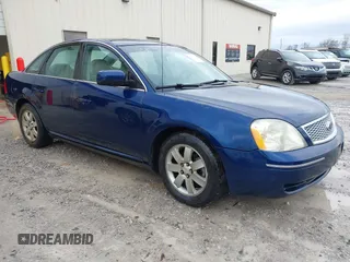 2007 Ford Five Hundred SEL with VIN 1FAHP24157G153400, listed as a IAAI auction lot 41496444 with 215,285 mi miles. Bid and sale history available at carsss.com. Image 1.