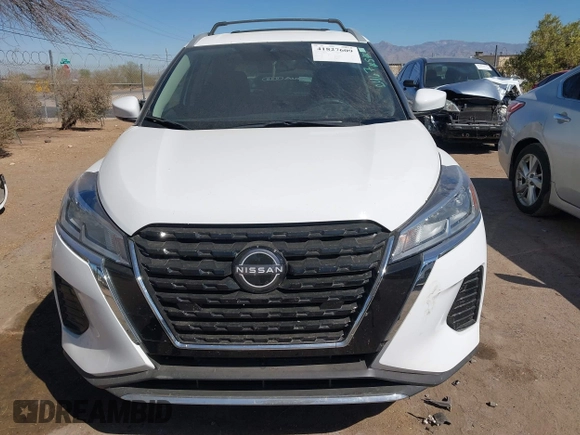 2024 Nissan Kicks SV with VIN 3N1CP5CV3RL496072, listed as a IAAI auction lot 41827609 with 9,059 mi miles. Bid and sale history available at carsss.com. Image 13.