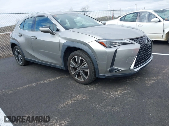 2020 Lexus UX with VIN JTHP3JBH5L2024624, listed as a IAAI auction lot 41826234 with 82,043 mi miles. Bid and sale history available at carsss.com. Image 1.