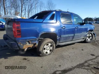 2013 Chevrolet Avalanche LS with VIN 3GNTKEE72DG221442, listed as a Copart auction lot 42138005 with 242,221 mi miles and Salvage Title. Bid and sale history available at carsss.com. Image 3.