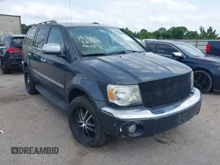 2007 Chrysler Aspen Limited z VIN 1A8HW582X7F532568, wystawiony jako IAAI lot #42265982 z przebiegiem 221 008 mil mil oraz . Historia ofert i sprzedaży dostępna na DreamBid. Obrazek 1.