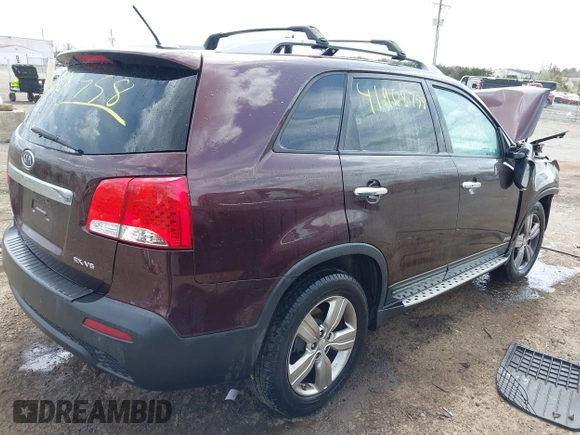2012 Kia Sorento EX z VIN 5XYKUDA24CG203508, wystawiony jako IAAI lot #41908758 z przebiegiem Nie podano mil oraz . Historia ofert i sprzedaży dostępna na DreamBid. Obrazek 4.