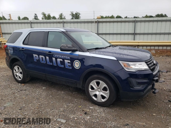 2017 Ford Police Interceptor Utility с VIN 1FM5K8AR8HGA36853, выставлен на аукционе Copart как лот 60614205 с пробегом 97 650 миль миль и Списание • Salvage title. История ставок и продаж доступна на DreamBid. Изображение 4.