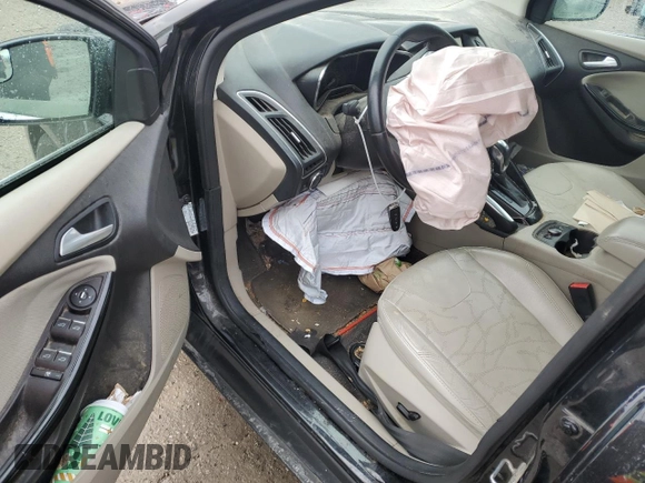 2013 Ford Focus Electric with VIN 1FADP3R45DL139846, listed as a Copart auction lot 43901975 with 70,000 mi miles and Salvage title. Bid and sale history available at DreamBid. Image 8.