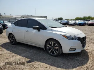 2021 Nissan Versa SR z VIN 3N1CN8FV8ML923466, wystawiony jako Copart lot #51650045 z przebiegiem 56 615 mil mil oraz Szkoda całkowita • Salvage title. Historia ofert i sprzedaży dostępna na DreamBid. Obrazek 4.