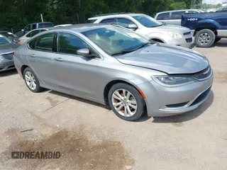 2015 Chrysler 200 Limited с VIN 1C3CCCAB1FN593471, выставлен на аукционе IAAI как лот 42560795 с пробегом 231 005 миль миль и . История ставок и продаж доступна на DreamBid. Изображение 1.