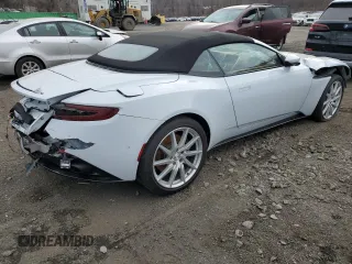 2020 Aston Martin DB11 z VIN SCFRMFCW3LGM08827, wystawiony jako Copart lot #88635335 z przebiegiem Nie podano mil oraz Szkoda całkowita • Salvage title. Historia ofert i sprzedaży dostępna na DreamBid. Obrazek 3.