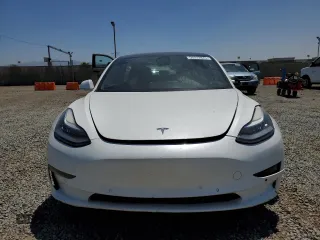 2019 Tesla Model 3 Mid Range z VIN 5YJ3E1EA3KF402556, wystawiony jako Copart lot #56212875 z przebiegiem 89 022 mil mil oraz Szkoda całkowita • Salvage title. Historia ofert i sprzedaży dostępna na DreamBid. Obrazek 5.