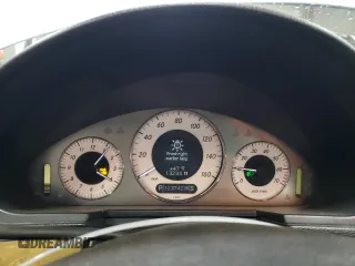 2007 Mercedes-Benz E-Class 3.5L with VIN WDBUF87X87X218737, listed as a Copart auction lot 47632535 with 123,742 mi miles and Salvage Title. Bid and sale history available at carsss.com. Image 9.