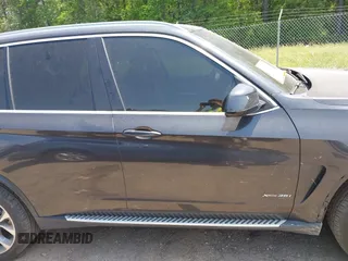 2016 BMW X5 xDrive35i z VIN 5UXKR0C51G0P22771, wystawiony jako IAAI lot #42161841 z przebiegiem 117 272 mil mil oraz . Historia ofert i sprzedaży dostępna na DreamBid. Obrazek 14.