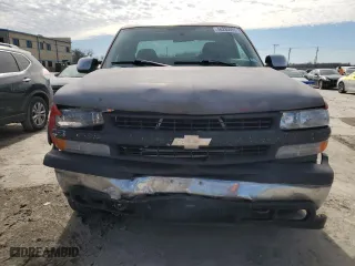 2000 Chevrolet Silverado 1500 LT with VIN 1GCEK19T1YE193809, listed as a Copart auction lot 46285055 with 376,654 mi miles and Salvage Title. Bid and sale history available at carsss.com. Image 5.