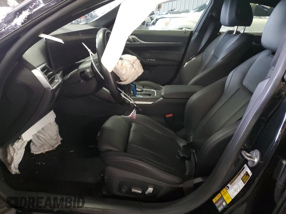 2022 BMW i4 eDrive40 z VIN WBY73AW0XNFM42466, wystawiony jako Copart lot #87421194 z przebiegiem Nie podano mil oraz Szkoda całkowita • Salvage title. Historia ofert i sprzedaży dostępna na DreamBid. Obrazek 7.