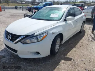 2016 Nissan Altima 2.5 S with VIN 1N4AL3AP1GC186347, listed as a IAAI auction lot 41813617 with 109,072 mi miles. Bid and sale history available at carsss.com. Image 2.
