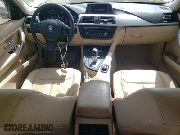 2013 BMW 3 Series 328i xDrive z VIN WBA3B3C5XDF536289, wystawiony jako Copart lot #55786625 z przebiegiem 84 299 mil mil oraz Szkoda całkowita • Salvage title. Historia ofert i sprzedaży dostępna na DreamBid. Obrazek 8.