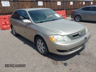 2003 Toyota Avalon XL z VIN 4T1BF28B43U318009, wystawiony jako IAAI lot #42244171 z przebiegiem 185 531 mil mil oraz . Historia ofert i sprzedaży dostępna na DreamBid. Obrazek 1.