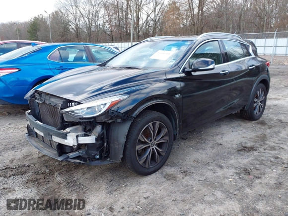 2017 Infiniti QX30 Premium z VIN SJKCH5CR8HA035885, wystawiony jako IAAI lot #41606308 z przebiegiem 112 932 mil mil oraz . Historia ofert i sprzedaży dostępna na DreamBid. Obrazek 18.