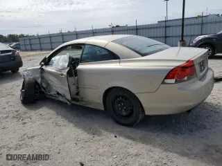 2007 Volvo C70 with VIN YV1MC68257J016050, listed as a Copart auction lot 70265854 with 152,303 mi miles and Salvage Title. Bid and sale history available at carsss.com. Image 2.