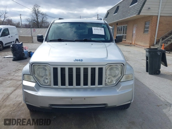 2009 Jeep Liberty Sport with VIN 1J8GN28K39W520228, listed as a IAAI auction lot 41961381 with 196,187 mi miles. Bid and sale history available at carsss.com. Image 13.