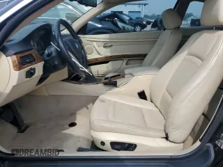 2007 BMW 3 Series 328i z VIN WBAWB33577PV70332, wystawiony jako Copart lot #59119955 z przebiegiem 149 705 mil mil oraz Szkoda całkowita • Salvage title. Historia ofert i sprzedaży dostępna na DreamBid. Obrazek 7.
