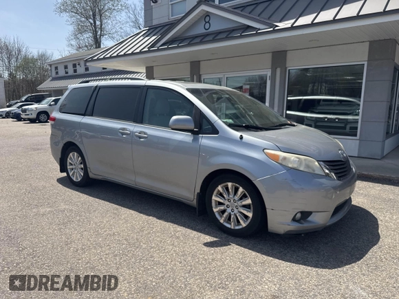 2011 Toyota Sienna XLE with VIN 5TDDK3DC3BS007297, listed as a IAAI auction lot 42158709 with 208,274 mi miles and . Bid and sale history available at DreamBid. Image 1.