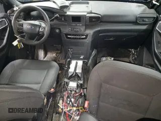 2022 Ford Police Interceptor Utility z VIN 1FM5K8AW1NNA01987, wystawiony jako Copart lot #45993075 z przebiegiem 58 342 mil mil oraz Szkody całkowita. Historia ofert i sprzedaży dostępna na DreamBid. Obrazek 8.