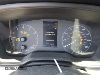 2023 Toyota Corolla Cross LE z VIN 7MUCAAAG3PV065644, wystawiony jako Copart lot #57070455 z przebiegiem 20 229 mil mil oraz Szkoda całkowita • Salvage title. Historia ofert i sprzedaży dostępna na DreamBid. Obrazek 9.
