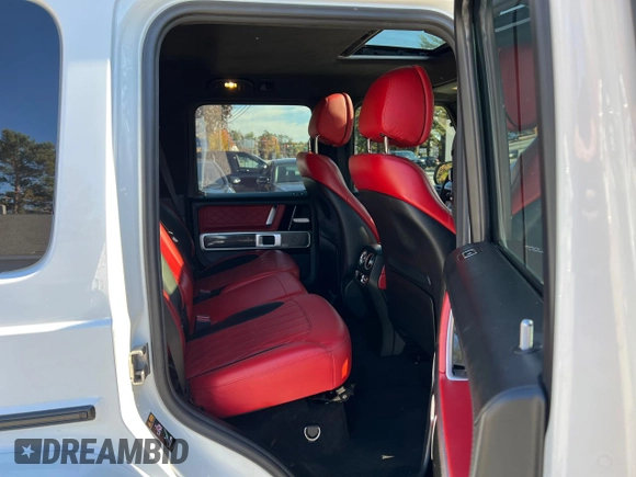 2019 Mercedes-Benz G 63 AMG with VIN WDCYC7HJ8KX308215, listed as a Copart auction lot 77123674 with 93,594 mi miles and Clean Title. Bid and sale history available at DreamBid. Image 6.