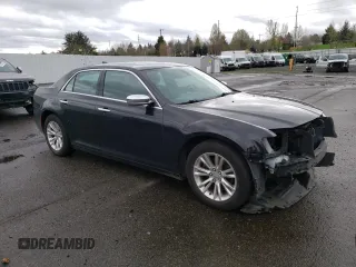 2016 Chrysler 300 with VIN 2C3CCAEG8GH287016, listed as a Copart auction lot 51083185 with 136,092 mi miles and Salvage Title. Bid and sale history available at carsss.com. Image 4.