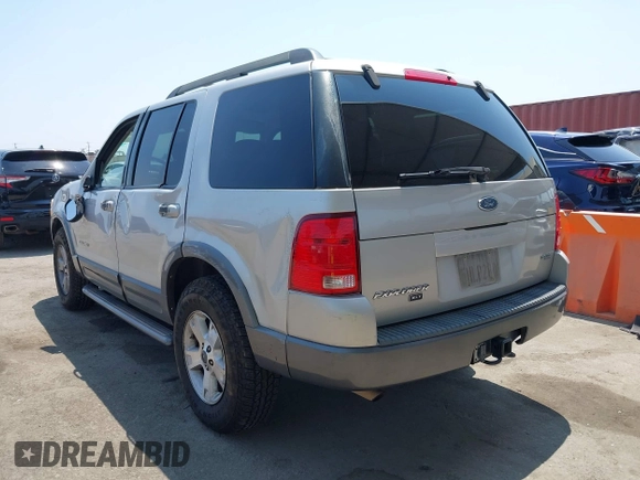 2005 Ford Explorer XLT z VIN 1FMZU73E35ZA26277, wystawiony jako IAAI lot #42721696 z przebiegiem 217 738 mil mil oraz . Historia ofert i sprzedaży dostępna na DreamBid. Obrazek 3.