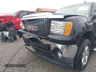 2010 GMC Sierra 1500 with VIN 1GTSCWE01AZ202838, listed as a IAAI auction lot 41516702 with 173,647 mi miles and . Bid and sale history available at DreamBid. Image 6.