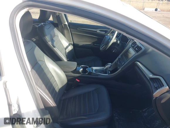 2016 Ford Fusion SE with VIN 1FA6P0HD4G5106838, listed as a IAAI auction lot 41962100 with 129,627 mi miles and . Bid and sale history available at DreamBid. Image 5.