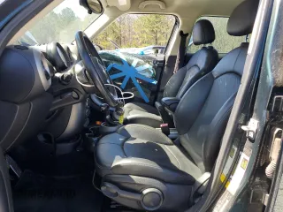 2012 MINI Countryman S with VIN WMWZC3C59CWL82258, listed as a Copart auction lot 49375545 with 131,846 mi miles and Clean Title. Bid and sale history available at DreamBid. Image 7.