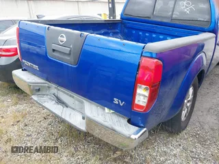 2015 Nissan Frontier SV z VIN 1N6AD0FRXFN758919, wystawiony jako IAAI lot #41909985 z przebiegiem 153 001 mil mil oraz . Historia ofert i sprzedaży dostępna na DreamBid. Obrazek 17.
