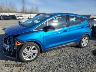 2023 Chevrolet Bolt EV 1LT z VIN 1G1FW6S08P4111142, wystawiony jako Copart lot #46460655 z przebiegiem 57 410 mil mil oraz Nie do naprawy • Non repairable. Historia ofert i sprzedaży dostępna na DreamBid. Obrazek 1.